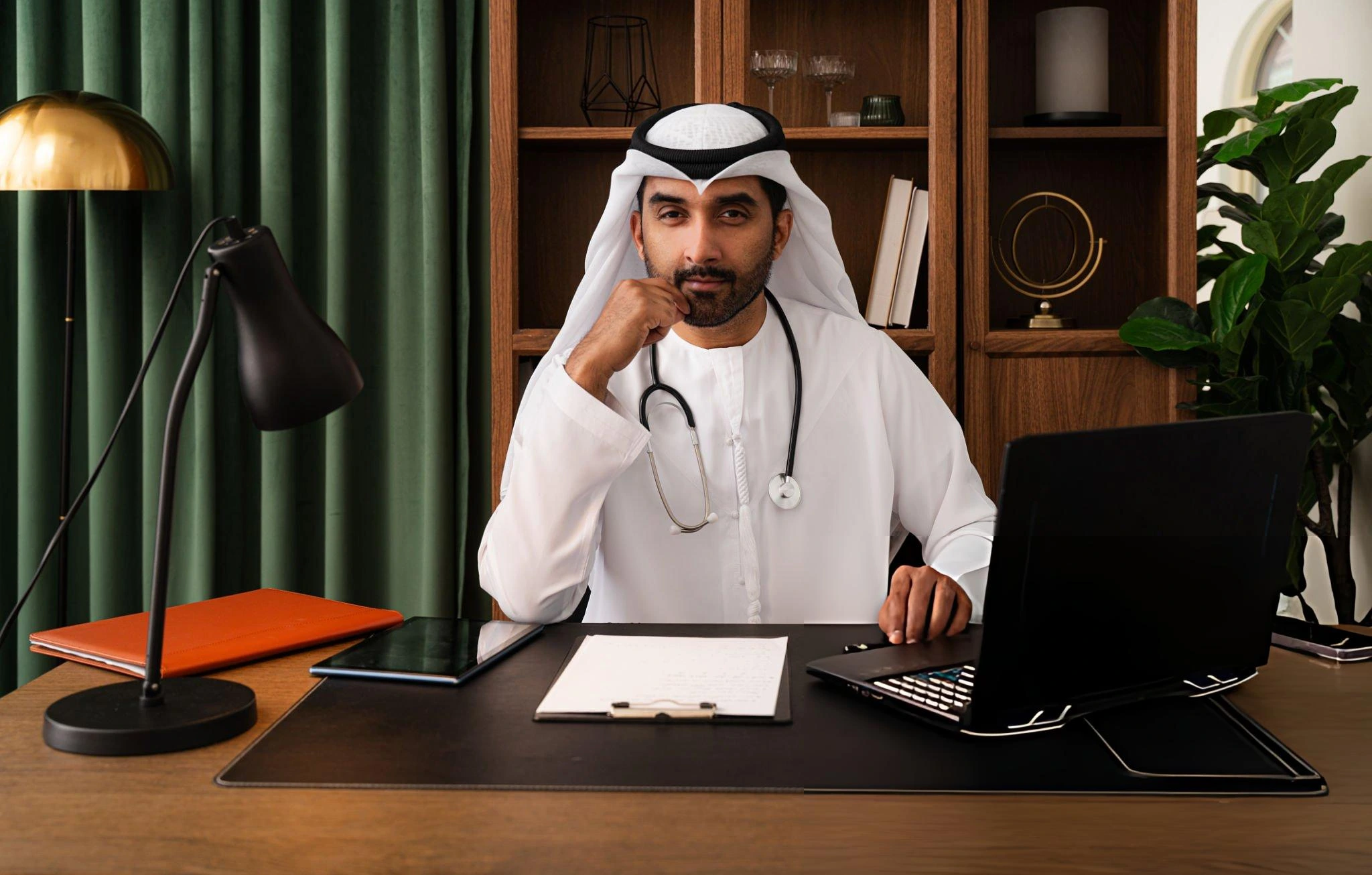 How to Get the Medical License in Dubai